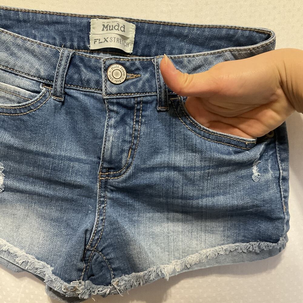 Mudd Women Shorts 3 Blue Denim Cutoff FLX STRETCH Distressed Frayed 2” Inseam - Picture 4 of 10